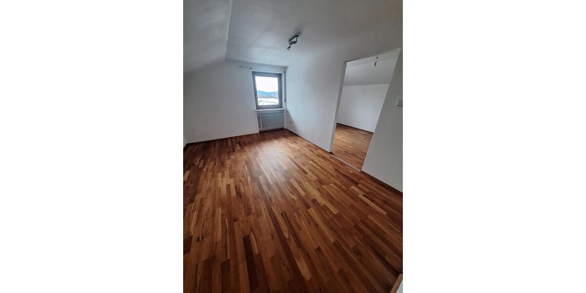 Etagenwohnung Schönberg - 3 Zimmer, 100 m&sup2;, 730&euro; | Angebot:25086686