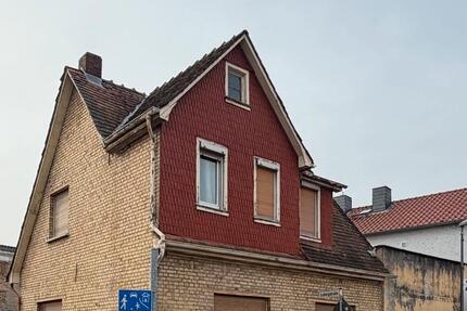 Haus Lampertheim - 5 Zimmer, 110 m&sup2;, 240.000&euro; | Angebot:26024108