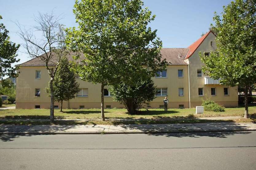 Wohnung zum Mieten in Wolfen 207,20 € 25.9 m²