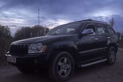 Jeep Grand Cherokee 226.000 km 8.100 &euro; Freudenberg 57258