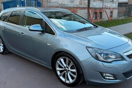 Opel Astra 209.000 km 2.490 &euro; Kabelsketal OT Gröbers 06184