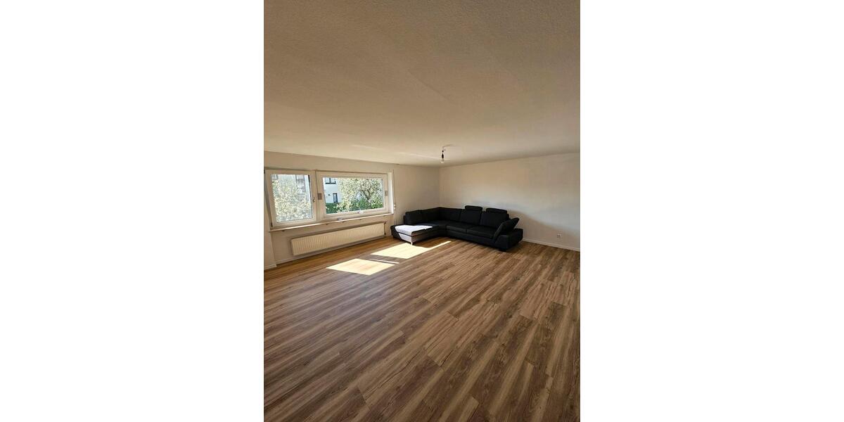 Etagenwohnung Neuenstadt am Kocher - 5.5 Zimmer, 144 m&sup2;, 1.800&euro; | Angebot:26322304