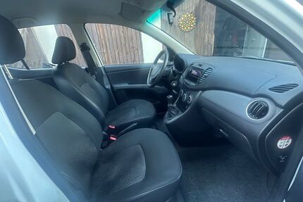 Hyundai i10 100.000 km 3.290 &euro; Dachau 85221