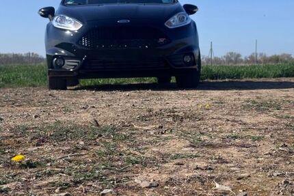 Ford Fiesta 127.990 km 12.200 € Badeborn 06493