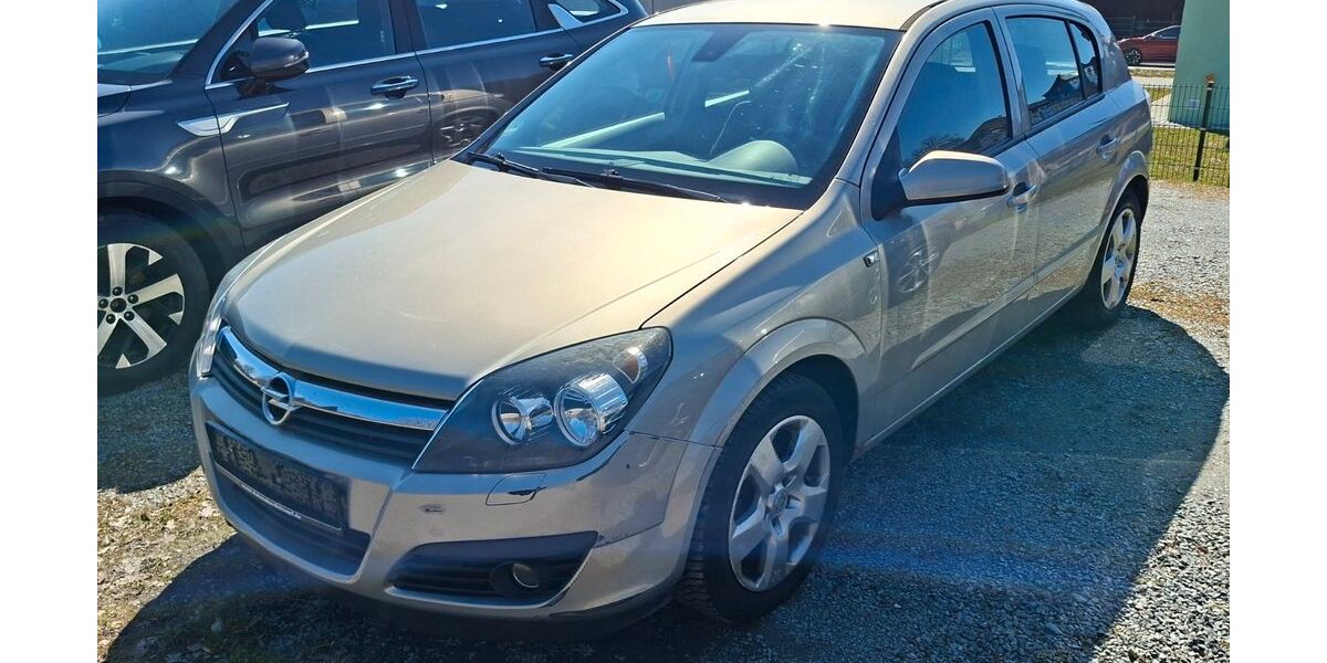 Opel Astra 136.000 km 2.690 &euro; Naila 95119