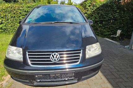 VW Sharan 232.000 km 3.950 € Damme 49401