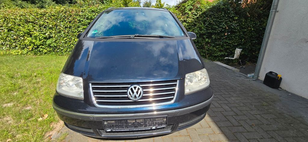 VW Sharan 232.000 km 3.950 € Damme 49401