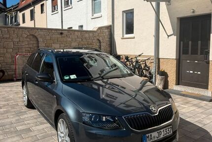 Skoda Octavia 144.000 km 11.800 &euro; Mannheim 68199