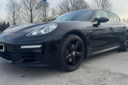 Porsche Panamera 178.000 km 28.400 &euro; Augsburg 86157