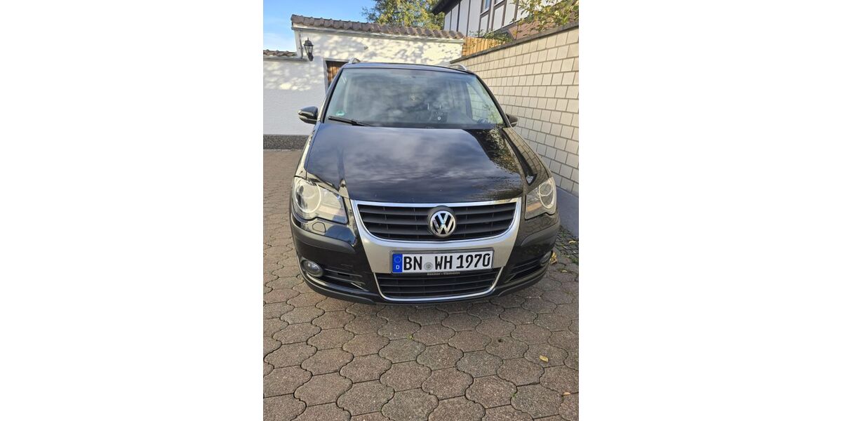 VW Touran 185.000 km 5.999 &euro; Rheinbach 53359
