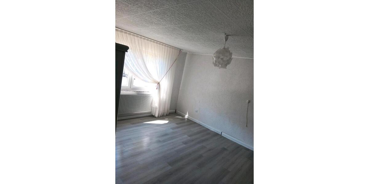 Einfamilienhaus Marktredwitz - 6 Zimmer, 130 m&sup2;, 220.000&euro; | Angebot:26407408