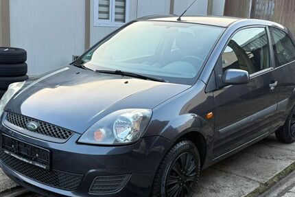 Ford Fiesta 182.000 km 1.990 &euro; Hattingen 45525
