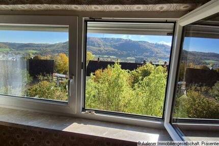 Einfamilien-Doppelhaushälfte mit sonnigem Garten in ruhiger, naturnaher Lage 4 zimmer