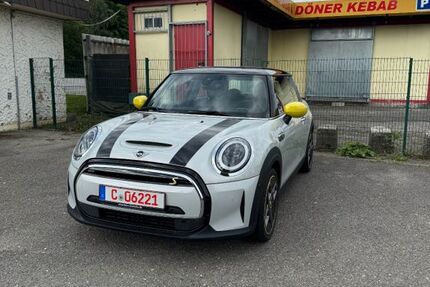 Mini Cooper SE 28.698 km 22.300 &euro; Chemnitz 09112