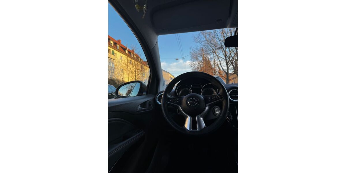 Opel Adam 50.000 km 10.500 &euro; Stuttgart 70327