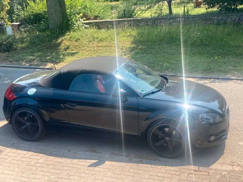 TT