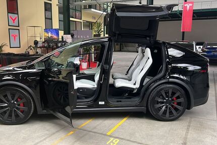 Tesla Model X 45.000 km 99.000 &euro; München 80798