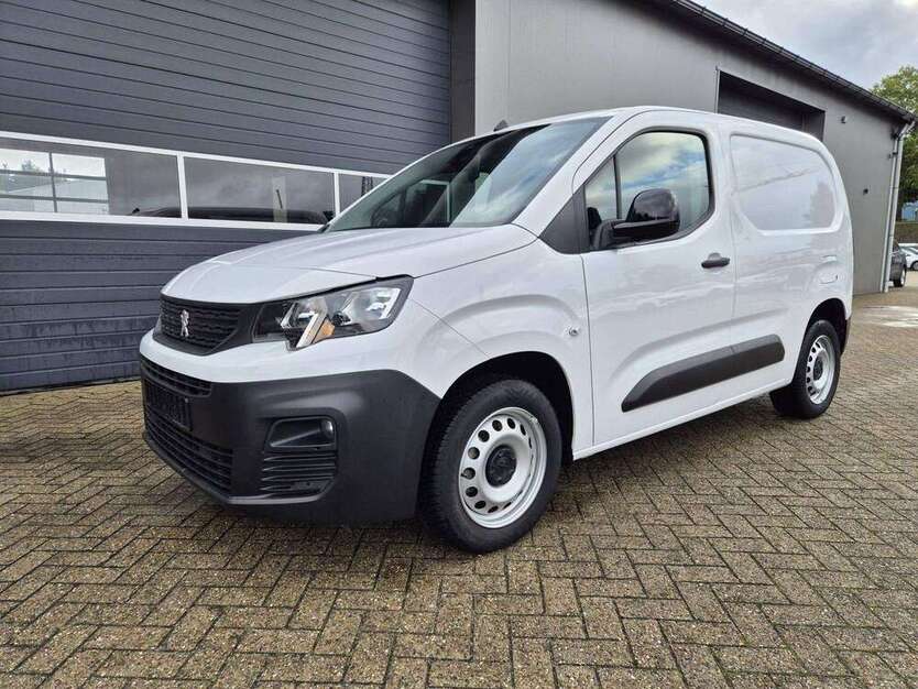 Peugeot Partner 56.300 km 17.440 € Selent 24238