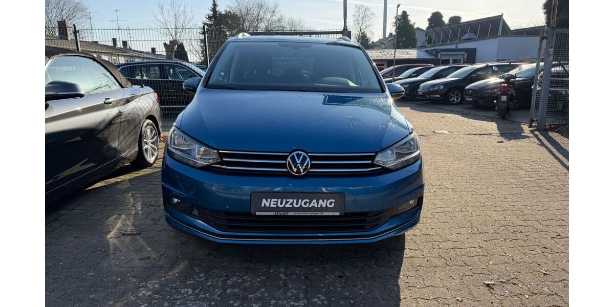 VW Touran 108.620 km 22.990 &euro; Lübeck 23560