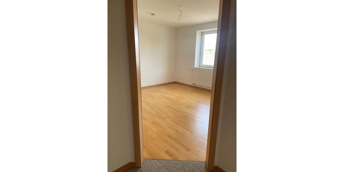 Etagenwohnung Diesdorf - 4 Zimmer, 127 m&sup2;, 570&euro; | Angebot:26426156
