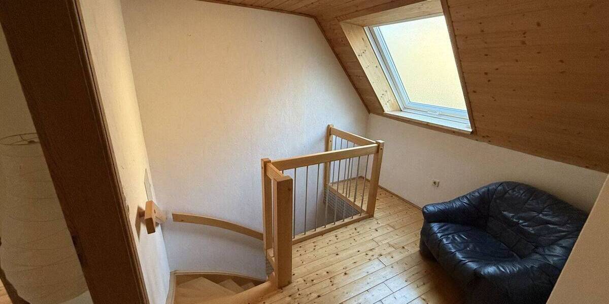 Doppelhaushälfte Albstadt Ebingen - 8 Zimmer, 185 m&sup2;, 399.000&euro; | Angebot:26777511