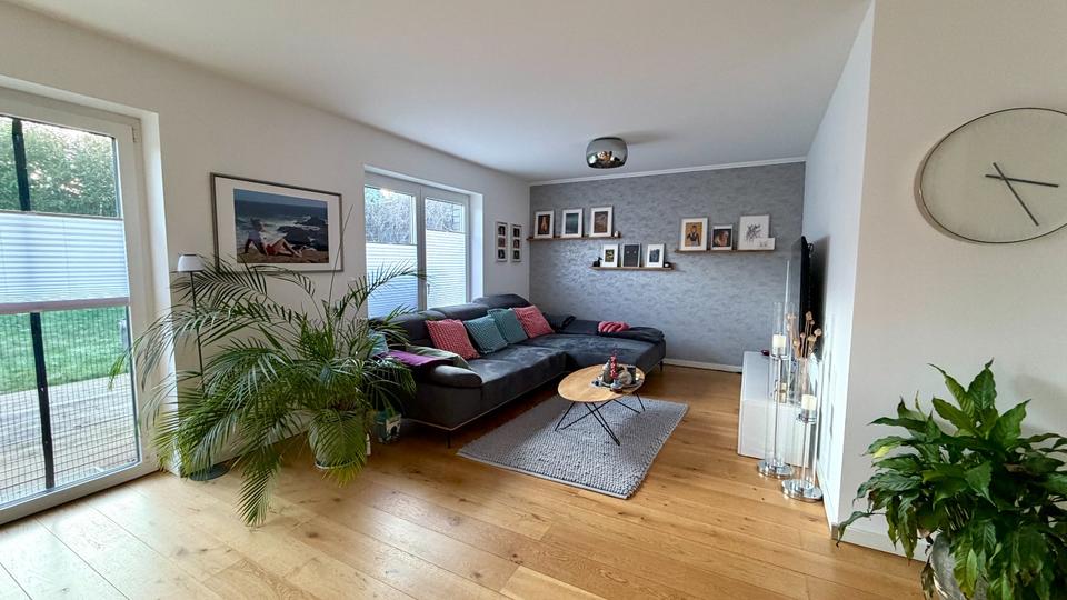 Einfamilienhaus Lotte - 5 Zimmer, 137 m&sup2;, 1.700&euro; | Angebot:24977743