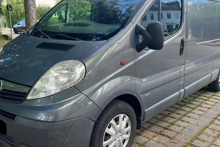 Opel Vivaro 236.000 km 4.800 € München 81673
