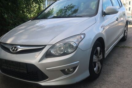 Hyundai i30 203.000 km 1.999 &euro; Berlin 13127