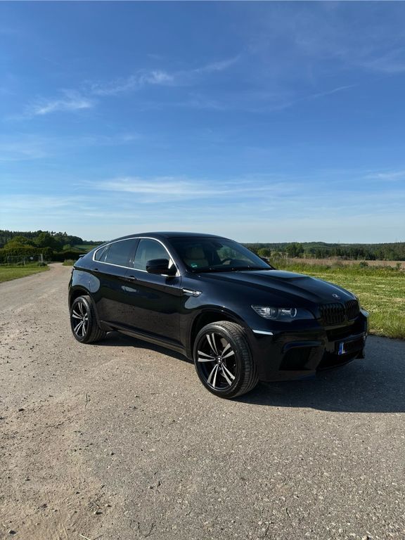 X6 M