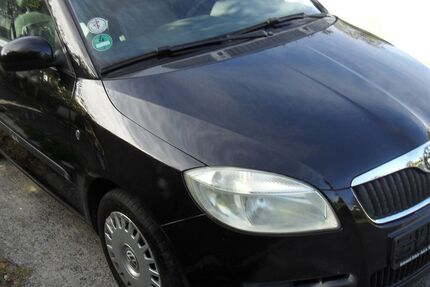 Skoda Fabia 111.000 km 2.650 &euro; berlin 12355