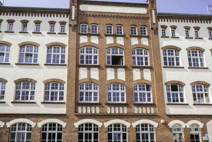 Wohnung zum Mieten in Magdeburg 712 € 89 m² 3 zimmer