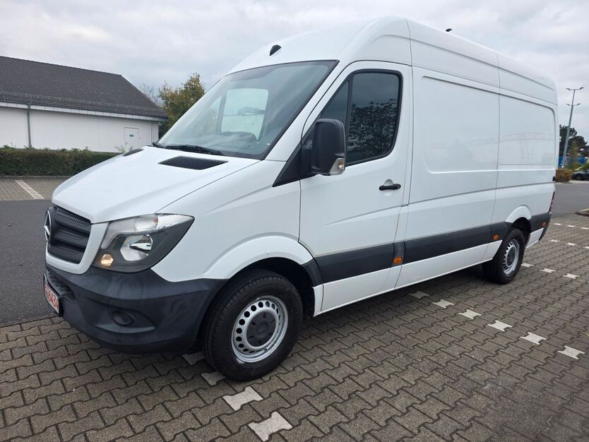 Mercedes-Benz Sprinter 200.000 km 13.900 € Stockstadt 63811