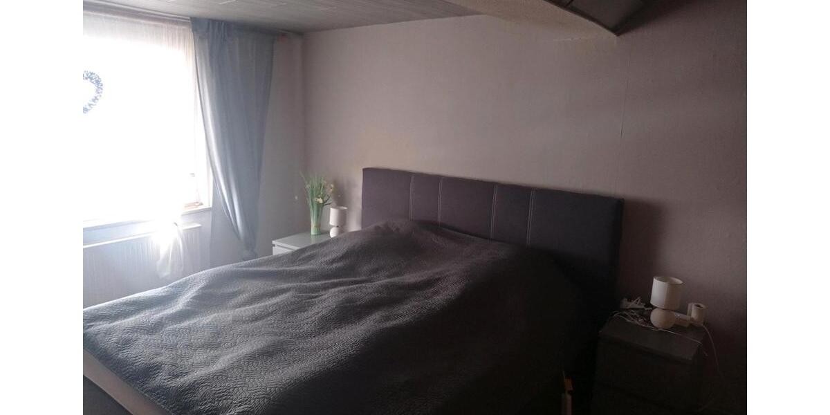 Doppelhaushälfte Dillenburg Manderbach - 3 Zimmer, 140 m&sup2;, 140.000&euro; | Angebot:24629989