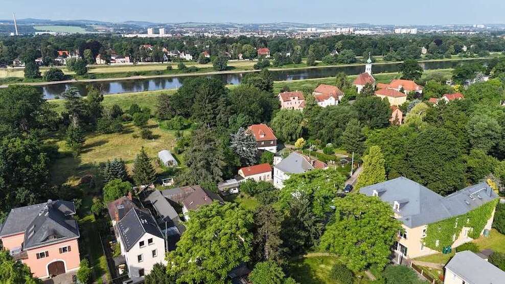 Grundstück zu verkaufen in Dresden 350.000 € 1294 m²
