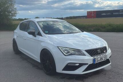 Seat Leon 87.100 km 21.000 &euro; Kirchdorf a. Inn 84375