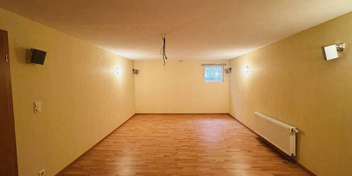 Einfamilienhaus Osterburken - 5 Zimmer, 159 m&sup2;, 1.570&euro; | Angebot:25690327