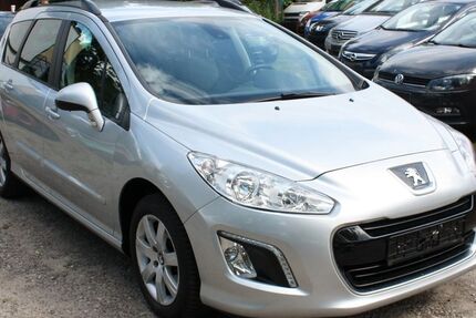 Peugeot 308 132.500 km 4.599 &euro; Berlin 13057