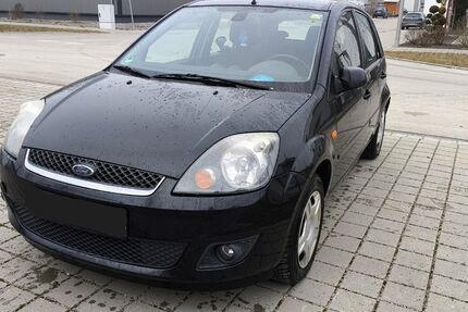 Ford Fiesta 245.000 km 700 &euro; Egweil 85116