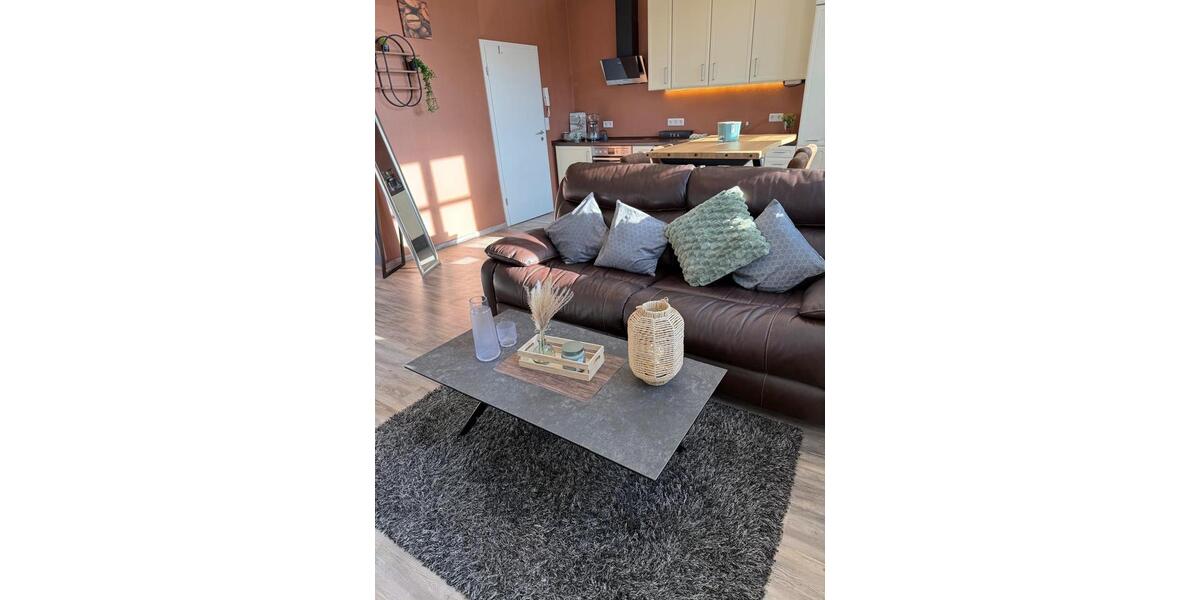 Hochparterre Schwarzenfeld - 1 Zimmer, 45 m&sup2;, 40&euro; | Angebot:23596358