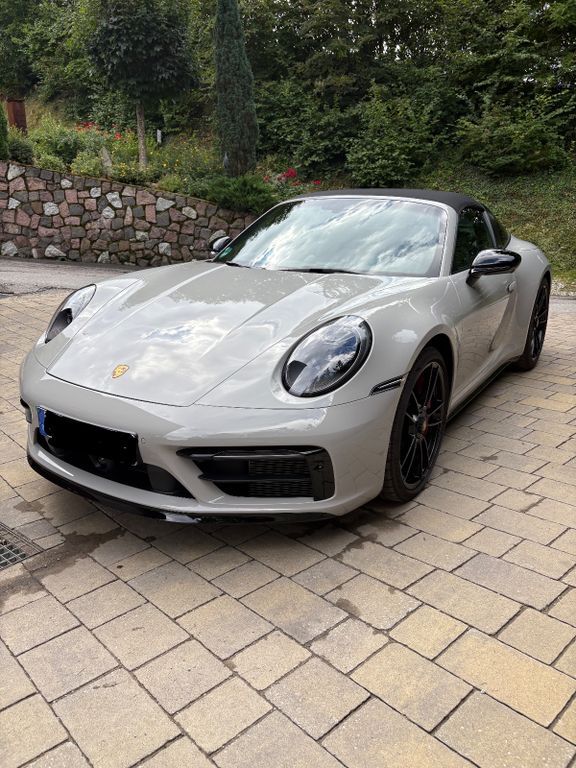 992