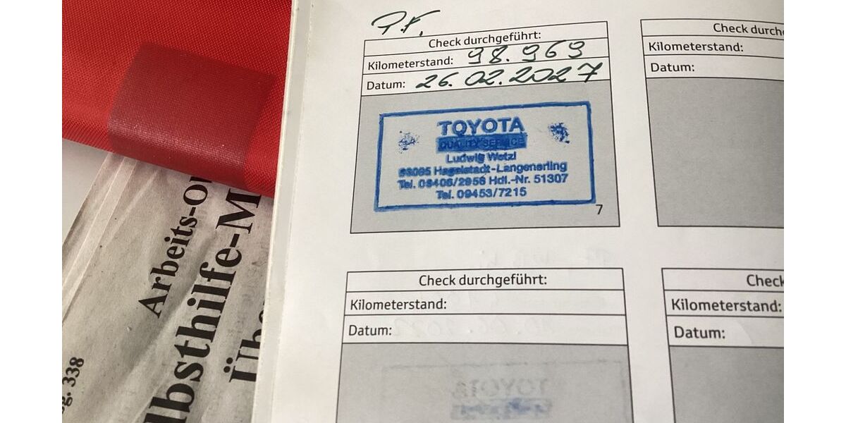 Toyota Yaris 98.800 km 10.300 &euro; Aufhausen 93089