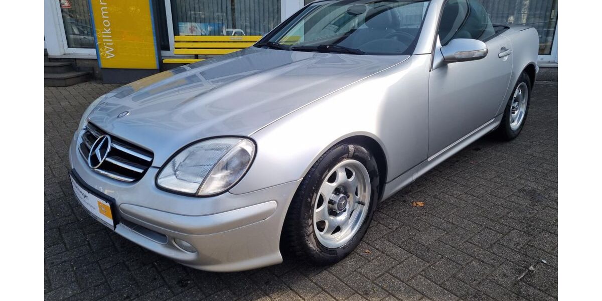 Mercedes-Benz SLK 200 112.000 km 6.993 &euro; Pelm 54570