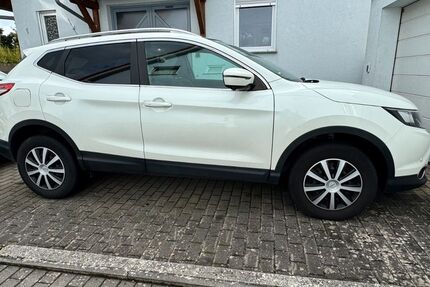 Nissan Qashqai 172.000 km 12.999 € Karlstein 63791