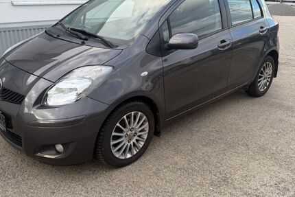 Toyota Yaris 141.356 km 5.250 € Maxhütte -Haidhof 93142