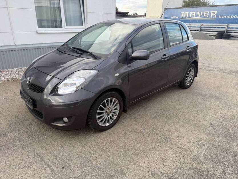 Toyota Yaris 141.356 km 5.250 € Maxhütte -Haidhof 93142
