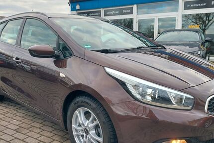 Kia ceed Sportswagon 140.000 km 6.999 &euro; Leipzig 04328