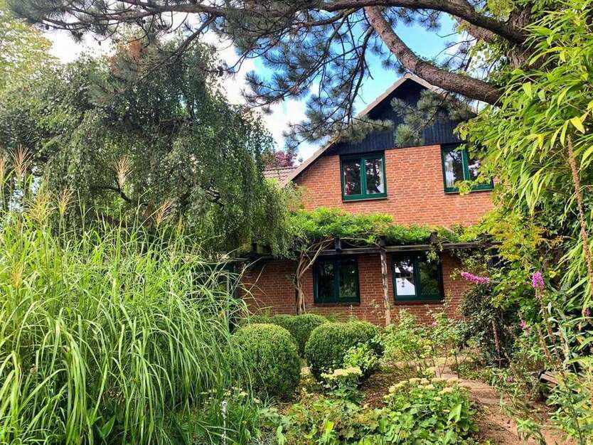 Haus zum Kaufen in Wulfsen 645.000 € 245 m²
