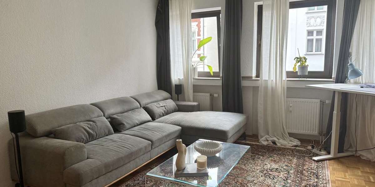 Etagenwohnung Düsseldorf Oberkassel - 2 Zimmer, 61 m&sup2;, 976&euro; | Angebot:27129721
