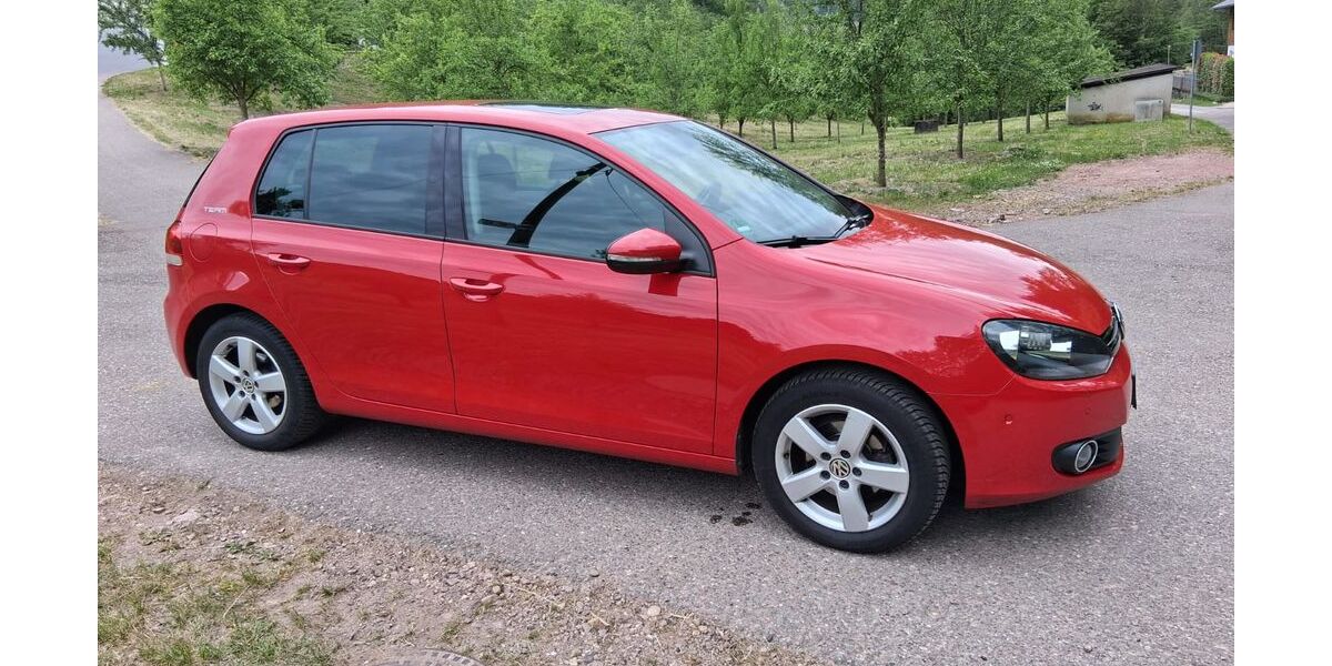 VW Golf 115.000 km 6.400 &euro; Oberkirch 77704