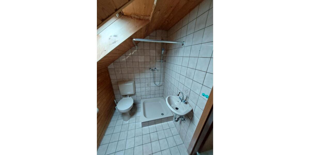 Doppelhaushälfte Roth - 7 Zimmer, 125 m&sup2;, 1.500&euro; | Angebot:25300768